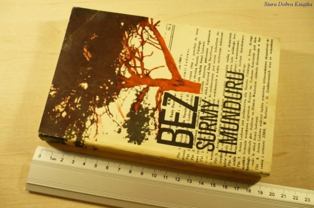 BEZ SURMY I MUNDURU (1977) Popularny