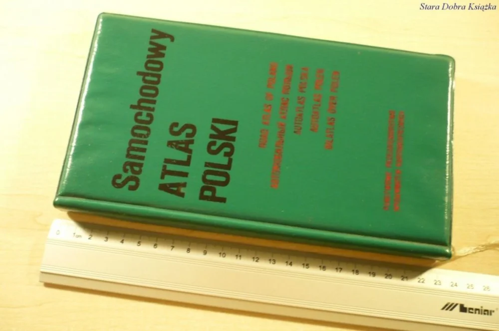 Hit cenowy SAMOCHODOWY ATLAS POLSKI PPWK 1:500 000 (1986)