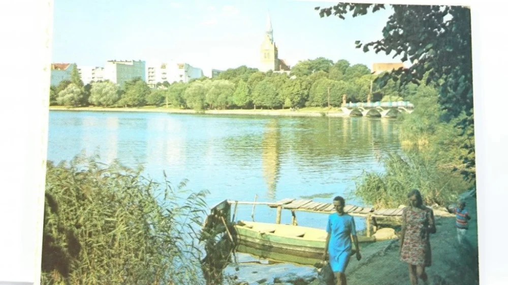 EŁK. WIDOK OD STRONY JEZIORA EŁCKIEGO Ostatnie sztuki
