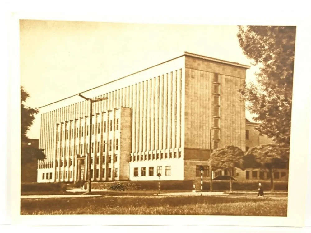 KRAKÓW. NOWY GMACH BIBLIOTEKI JAGIELLOŃSKIEJ Szybka dostawa