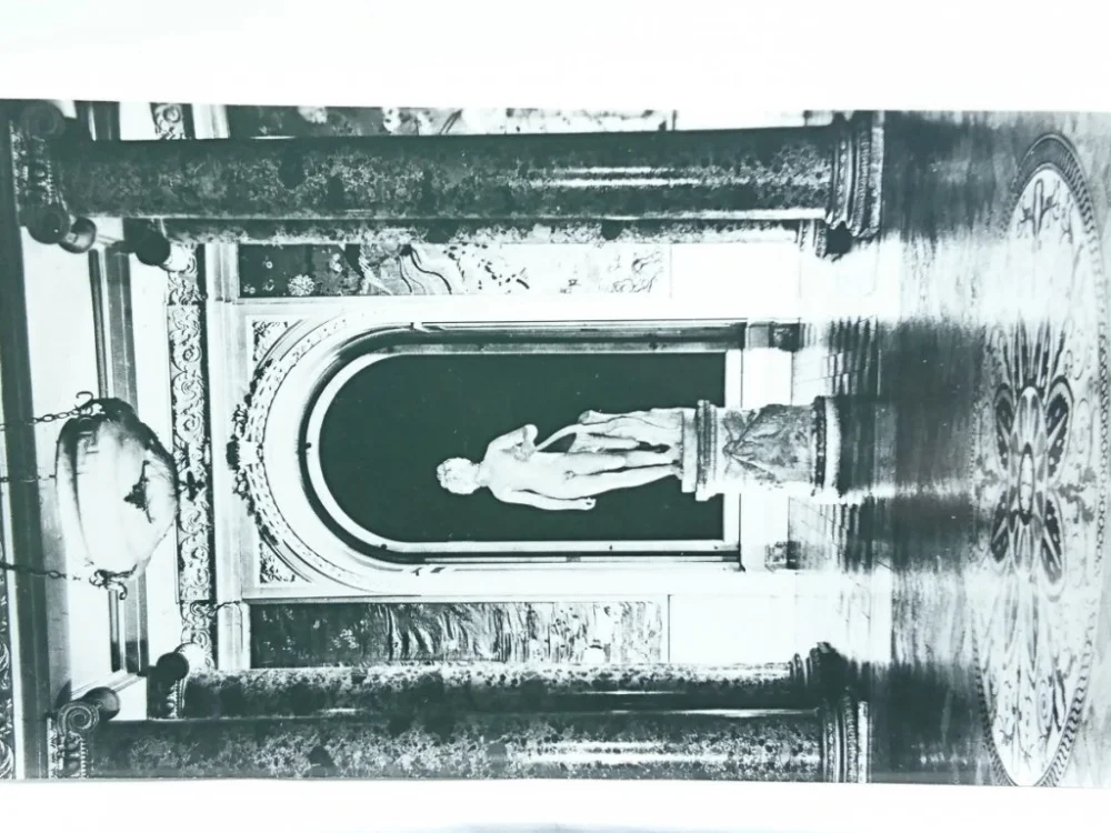 ŁAŃCUT - ZAMEKMUZEUM - SALA KOLUMNOWA Z POSĄGIEM Zniżka
