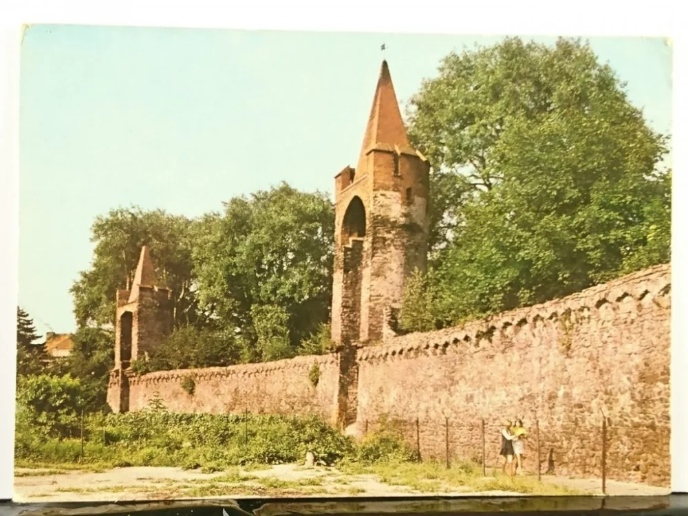 PACZKÓW. MIEJSKIE MURY OBRONNE XVI-XVI Kup teraz
