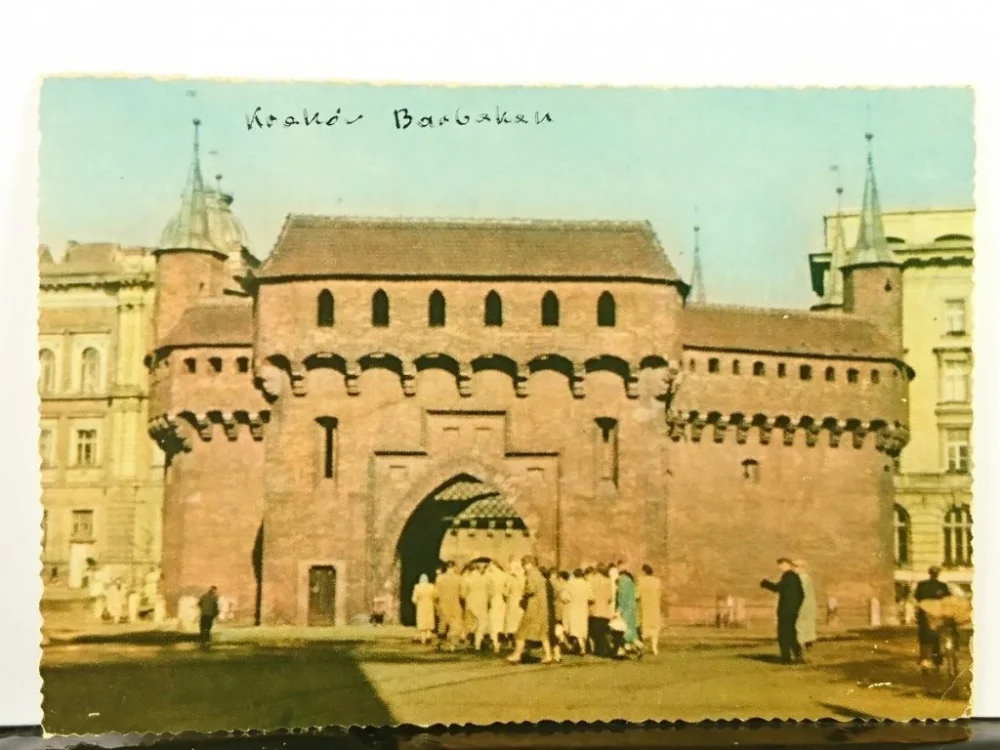 KRAKÓW. BARBAKAN Tani