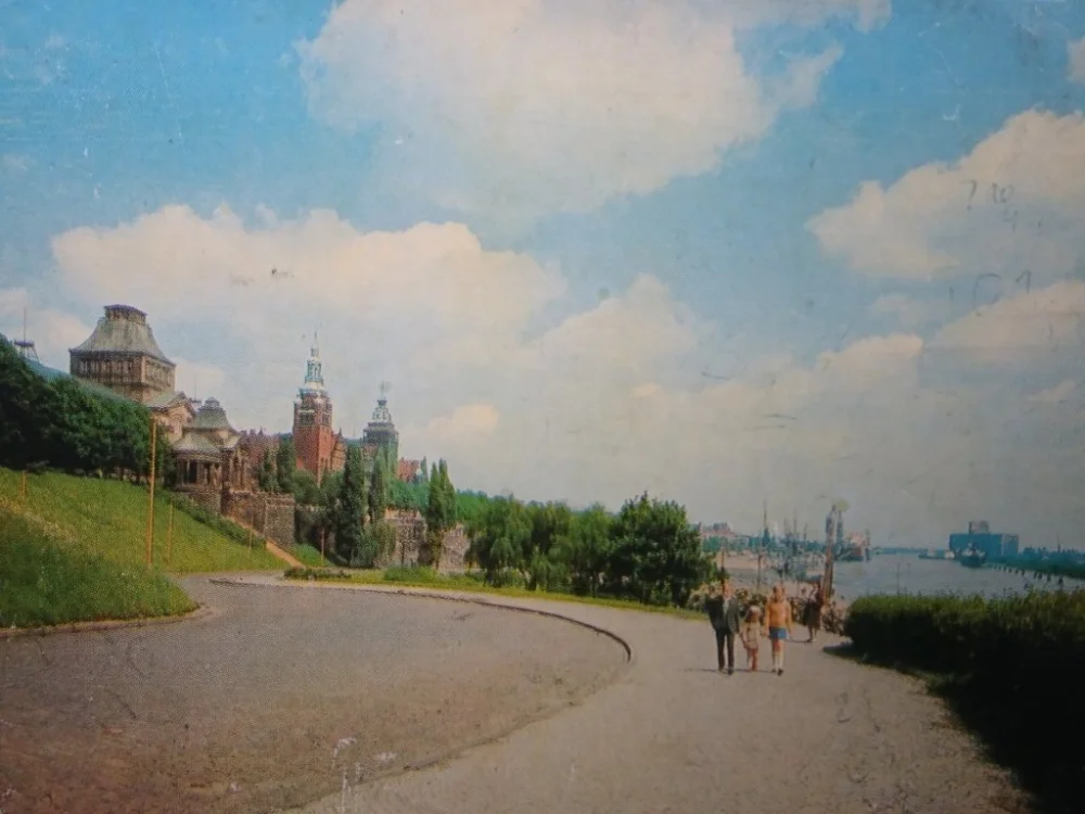 SZCZECIN. WAŁY CHROBREGO W GŁĘBI PORT Dostępne od ręki