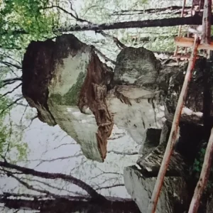 'DIABELSKI KAMIEŃ' POD JAWORZYNĄ FOT. MŚCIWUJEWSKI Zniżka
