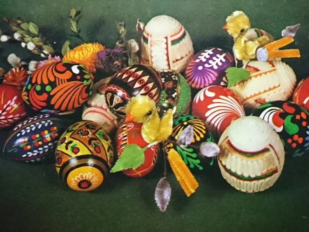 PISANKI WIELKANOCNE FOT. W. GIERMASIŃSKI, NOWICKI Taniej