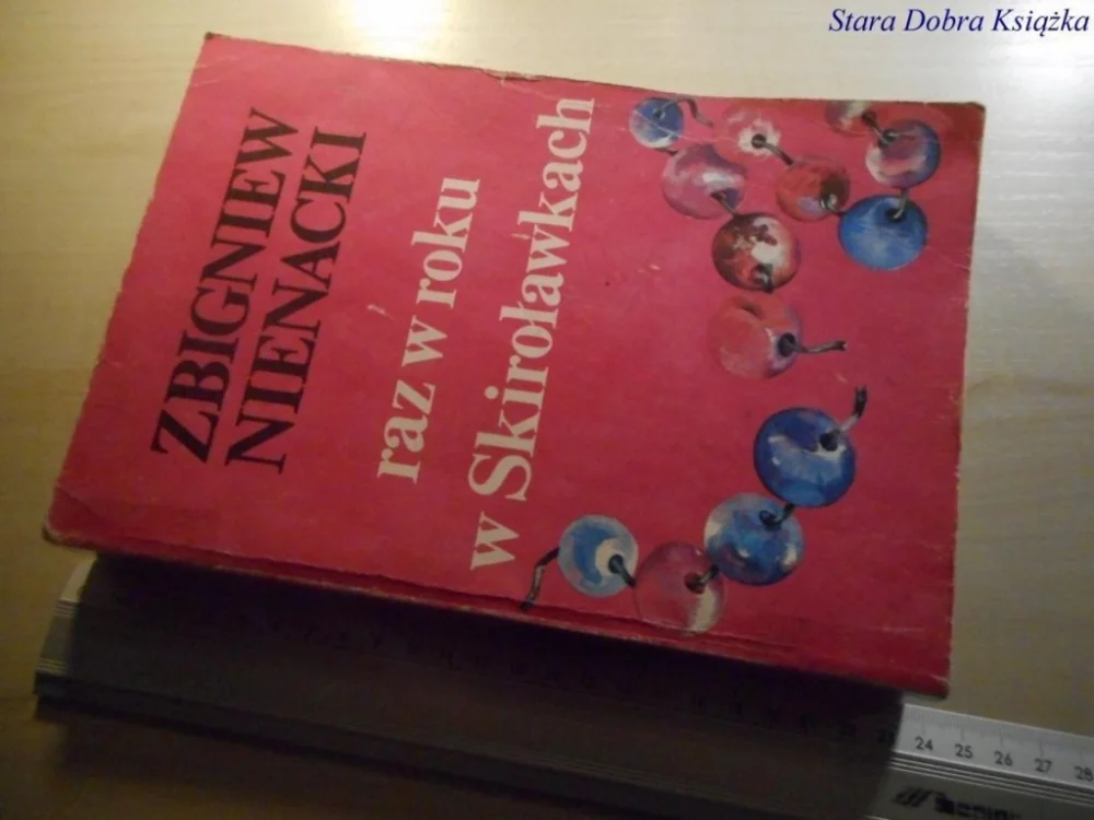 Taniej RAZ W ROKU W SKIROŁAWKACH - Zbigniew Nienacki 1998