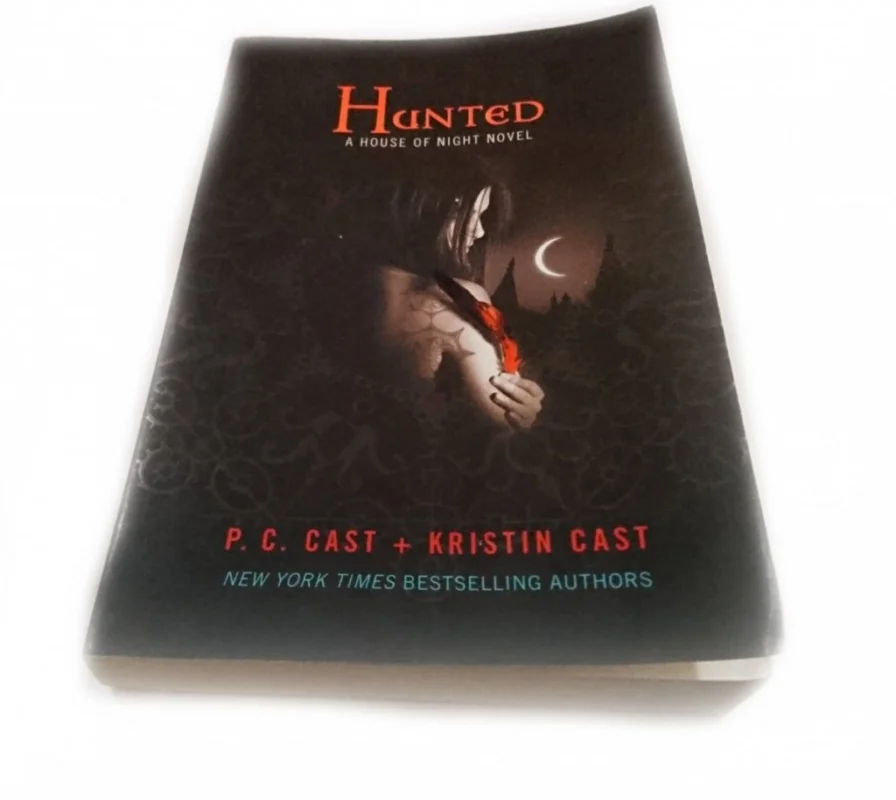 Kup online HUNTED - P.C. CAST KRISTIN CAST